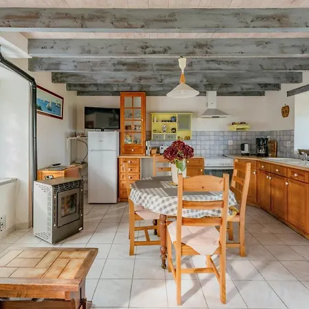 Maison De 2 Avec Vue Sur La Jardin Amenage Et Wifi A *